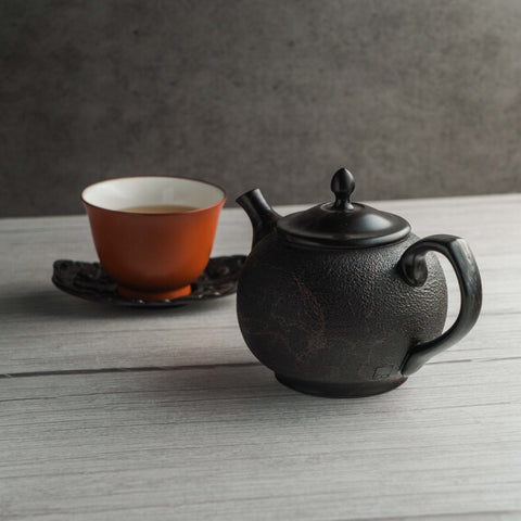 Benishibori Mogake Tokoname Rear-handled Teapot - 280ml