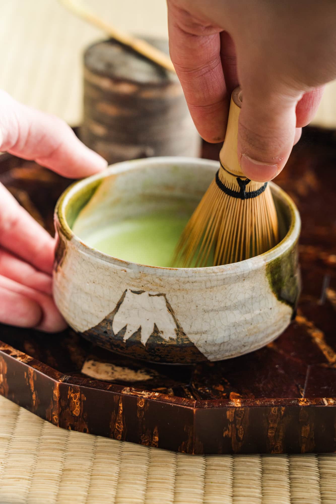 Mt. Fuji Ao-Oribe Chawan - Thumbnail 4