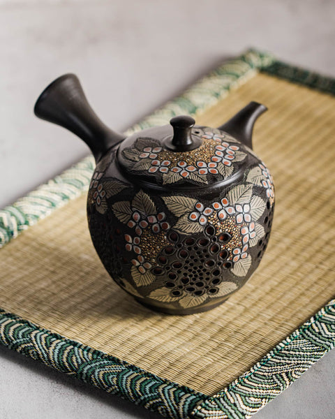 Hydrangea Layered Tokoname Teapot - 200ml