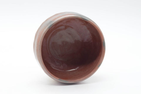 Tezumi — Japanese Matcha Bowl - 藤沢栗山 Fujisawa Ritsuzan - Red Black Aka-raku Chawan - 500ml — three-quarter view