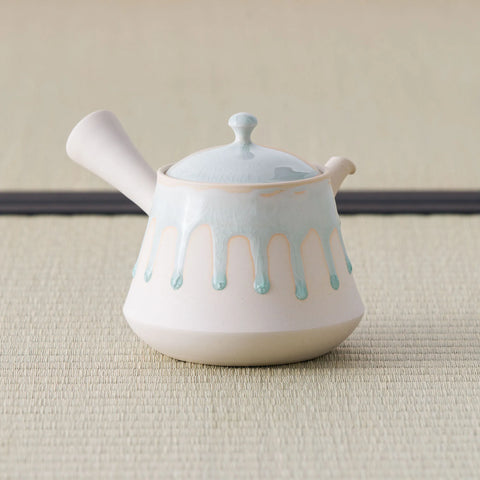 Ash-glazed Mt. Fuji Tokoname Teapot - 230ml