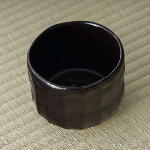 Oharagi Seto-guro matcha bowl, overhead view into the black glazed interior
