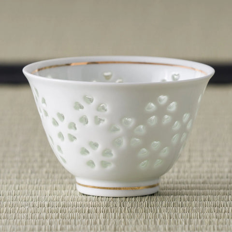 Sakura Crystal Carving Porcelain Kumidashi Teacup - 100ml