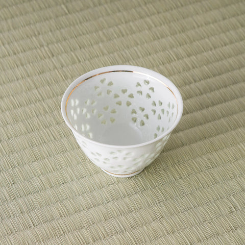 Sakura Crystal Carving Porcelain Kumidashi Teacup - 100ml