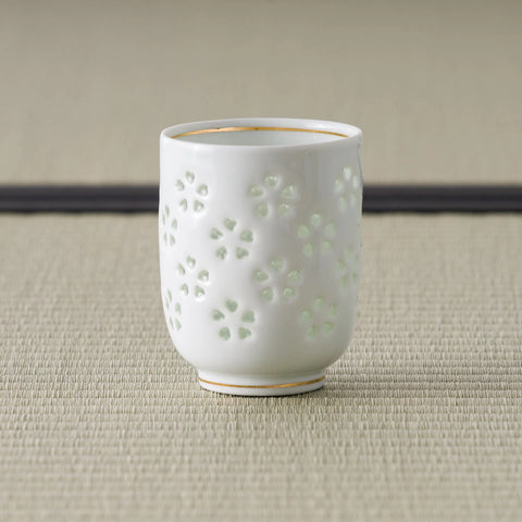 Sakura Crystal Carving Porcelain Yunomi - 190ml