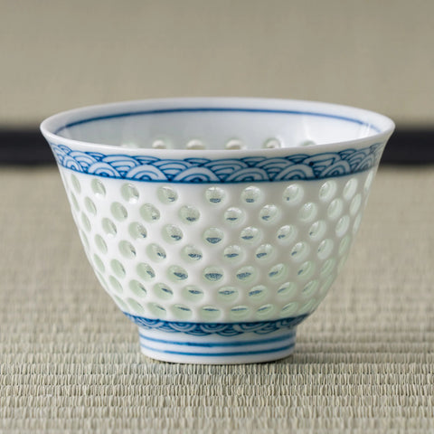 Seigaiha Crystal Carving Porcelain Kumidashi Teacup - 100ml