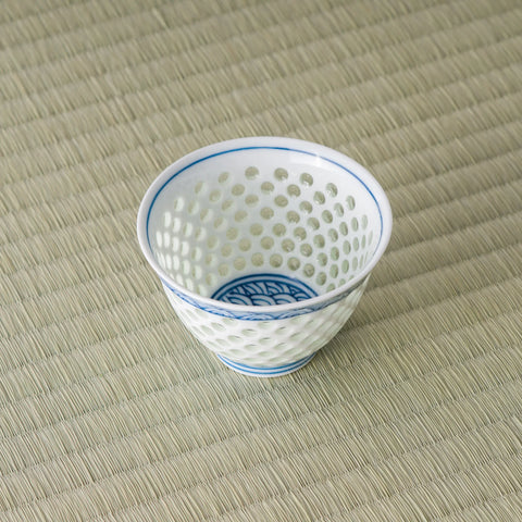 Seigaiha Crystal Carving Porcelain Kumidashi Teacup - 100ml