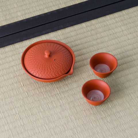 Tochiri Shiboridashi Tokoname Tea Set