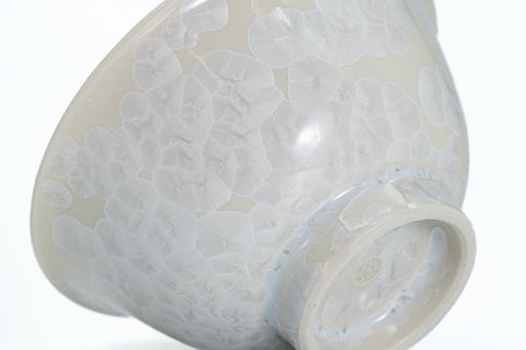 Silvery White Hanakessho Crystal Glaze Yunomi - 150ml