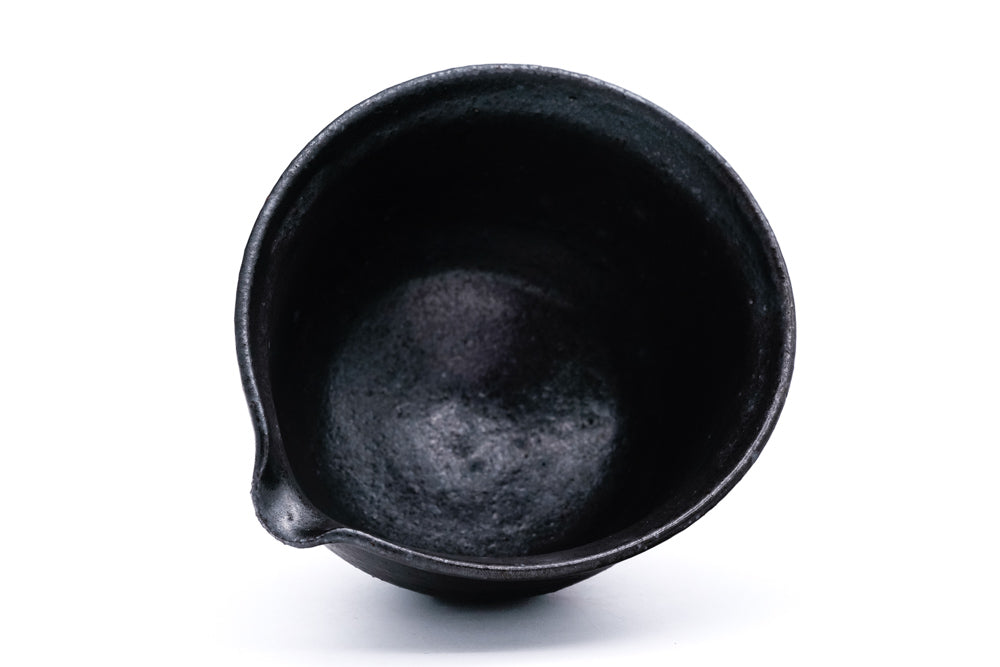 Black Matte Spouted Matcha Bowl - Thumbnail 3