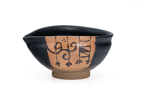 Kuro-Oribe Spouted Matcha Bowl - 350ml