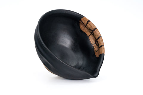 Kuro-Oribe Spouted Matcha Bowl - 350ml