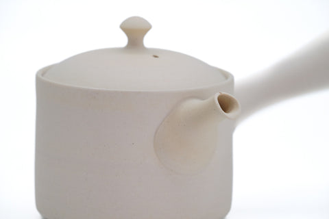 Matte White Cylindrical Tokoname Teapot - 200ml