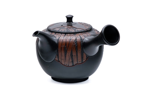 Shōchikubai Engraved Kokudei Tokoname Teapot - 250ml