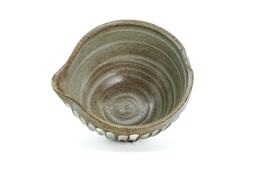 Shinogi Spouted Matcha Bowl - Thumbnail 5