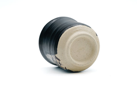 Lily of the Valley Kuro-Oribe Yunomi - 150ml