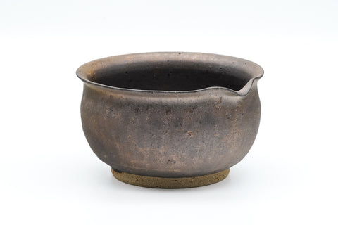 Kurokinsai Spouted Matcha Bowl