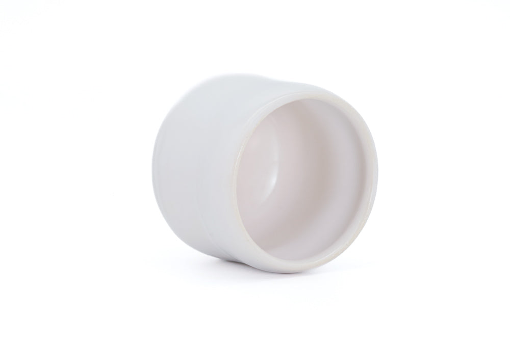 Shiro Raku Yunomi - Thumbnail 3