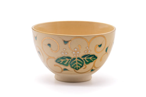 Another rotation showing a green paulownia motif on the bowl.