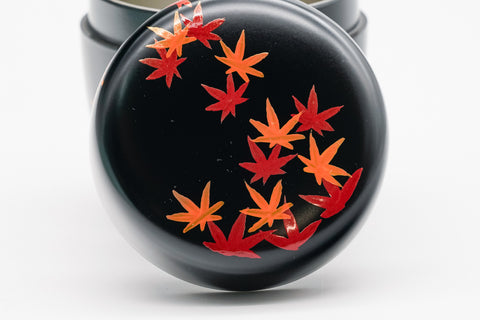 Momiji Natsume - Black Lacquer Tea Caddy