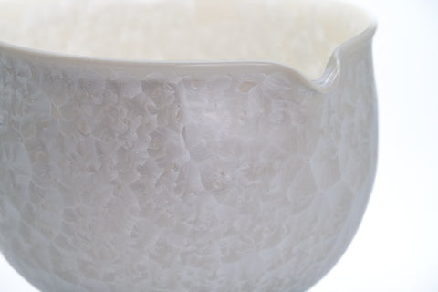 Silvery White Hanakessho Crystal Glaze Spouted Matcha Bowl