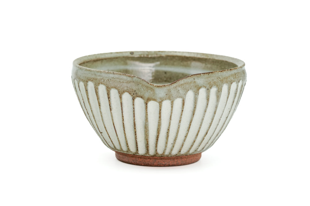 Shinogi Spouted Matcha Bowl - Thumbnail 2