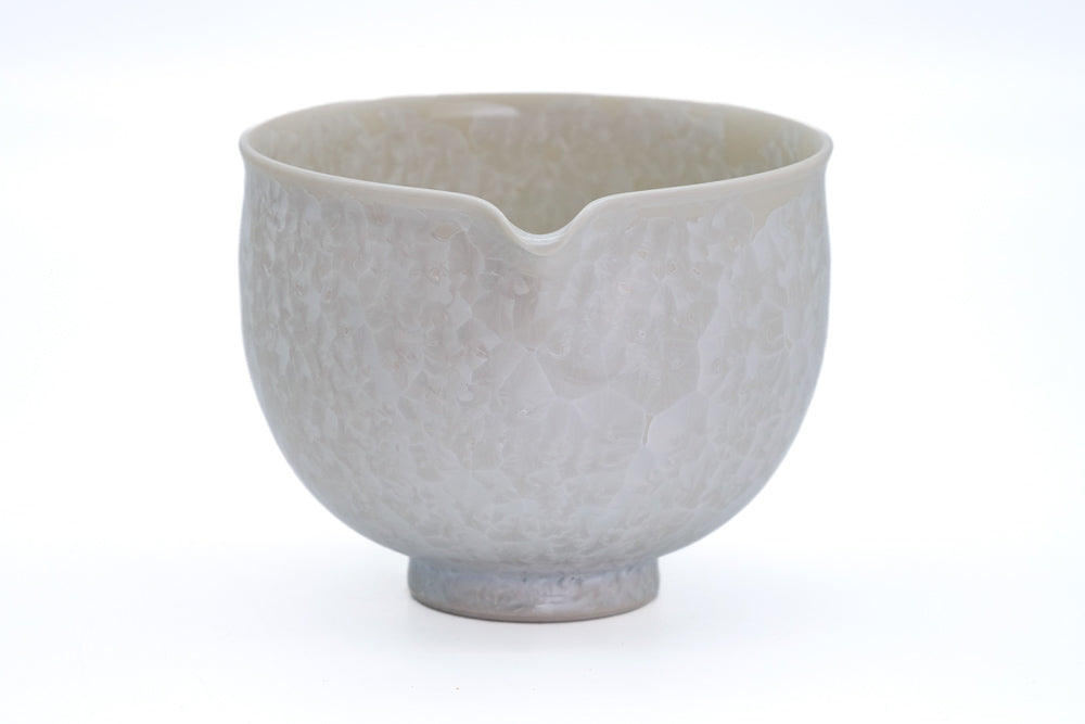 Touan Silvery White Hanakessho Crystal Glaze Spouted Matcha Bowl - Thumbnail 2