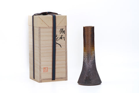 Ash-covered Bizen-yaki Suehiro Vase
