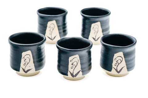 Lily of the Valley Kuro-Oribe Yunomi - 150ml