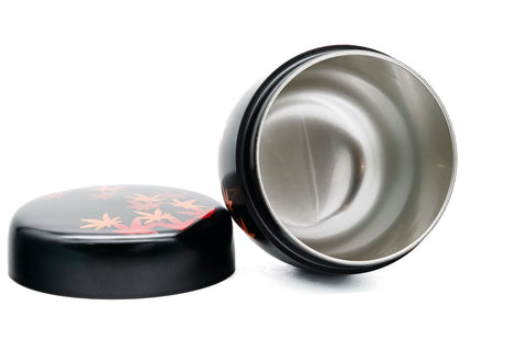 Momiji Natsume - Black Lacquer Tea Caddy