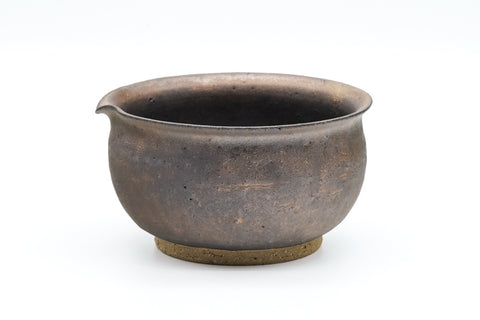 Kurokinsai Spouted Matcha Bowl