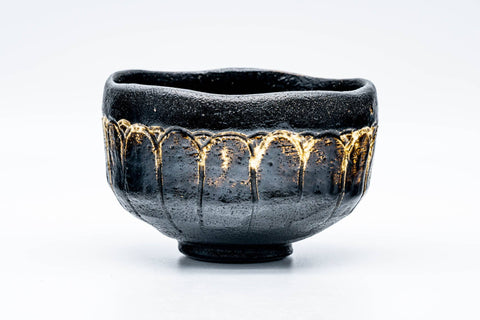 Japanese Matcha Bowl - 松楽窯 Shoraku Kiln - Undulating Yamamichi Kuro-raku Chawan - 300ml