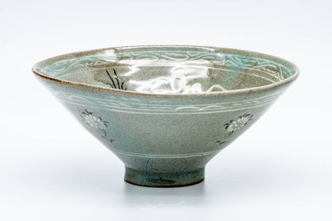 Korean Matcha Bowl - 한만기/韓萬亀 Han Man-Ki - Floral Unkaku Celadon Chawan - 375ml