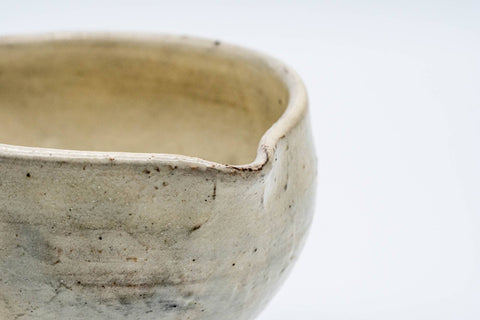 Kohiki Kyo-yaki Spouted Matcha Bowl - 250ml