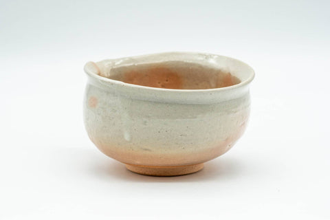 Japanese Tea Set - Hagi-yaki Katakuchi Water Cooler with 5 Guinomi Tea cups - three-quarter view of the katakuchi showing the spotted gohonte glaze