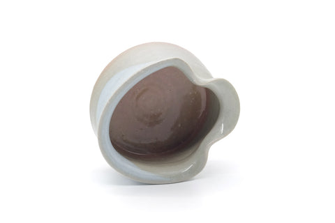 Tezumi — Japanese Katakuchi - Hagi-yaki Yuzamashi Water Cooler - 280ml — inverted showing the foot ring
