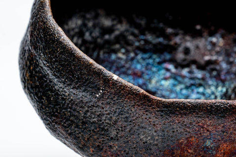 Japanese Matcha Bowl - 加藤石春 Katou Sekishun - Iridescent Glazed Undulating Raku-yaki Chawan - 250ml