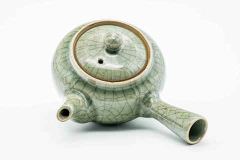 Overhead view of the green celadon Obori Soma kyusu showing the lid knob and crackle glaze