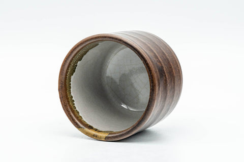 Tezumi — Japanese Teacup - Brown Drip- and White Inner-Glazed Yunomi - 100ml — three-quarter view