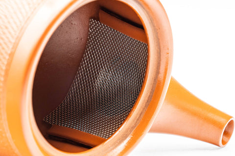 Tezumi — Japanese Kyusu - Red Shudei Tochiri Tokoname-yaki Mesh Teapot - 260ml — interior view showing the filter