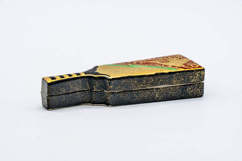 Tezumi — Japanese Kogo - 橋本城岳 Hashimoto Shirotake - Gold Hagoita Incense Container — top-down view of the interior