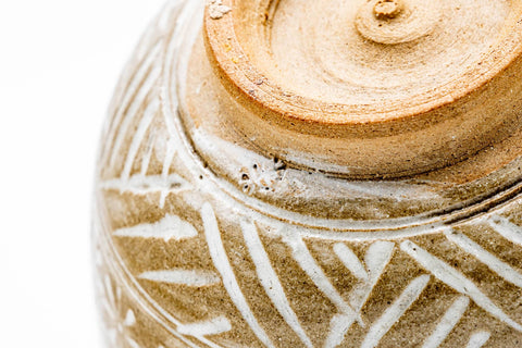 Japanese Matcha Bowl - Brown Chrysanthemum-stamped Mishima Wan-nari Chawan - 475ml