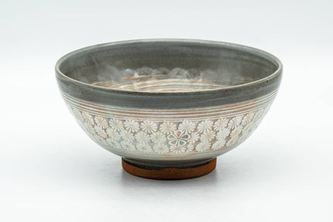 Tezumi — Japanese Matcha Bowl - Grey White Chrysanthemum Kiyomizu-yaki Chawan - 200ml — front view from another angle
