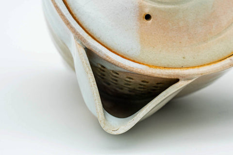 Japanese Kyusu - Beige White Glazed Hagi-yaki Do-ake Teapot - 220ml