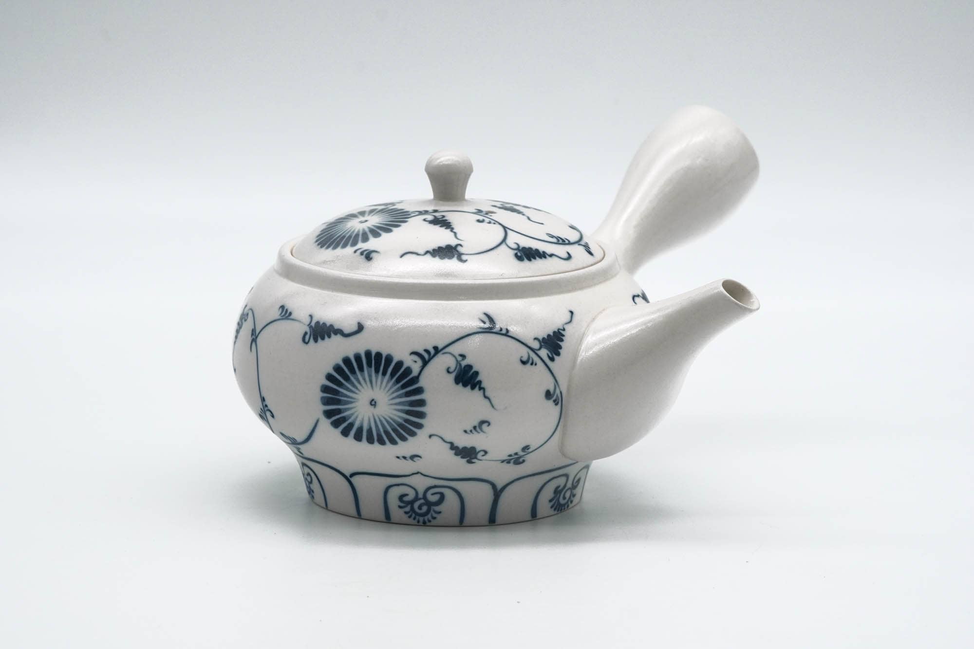 Japanese Kyusu - Blue Floral Arita-yaki Mesh Filter Teapot - 340ml