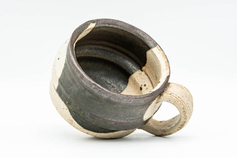 Tezumi — Japanese Teacup - Abstract Brown White Glazed Ushirode Yunomi - 200ml — three-quarter view
