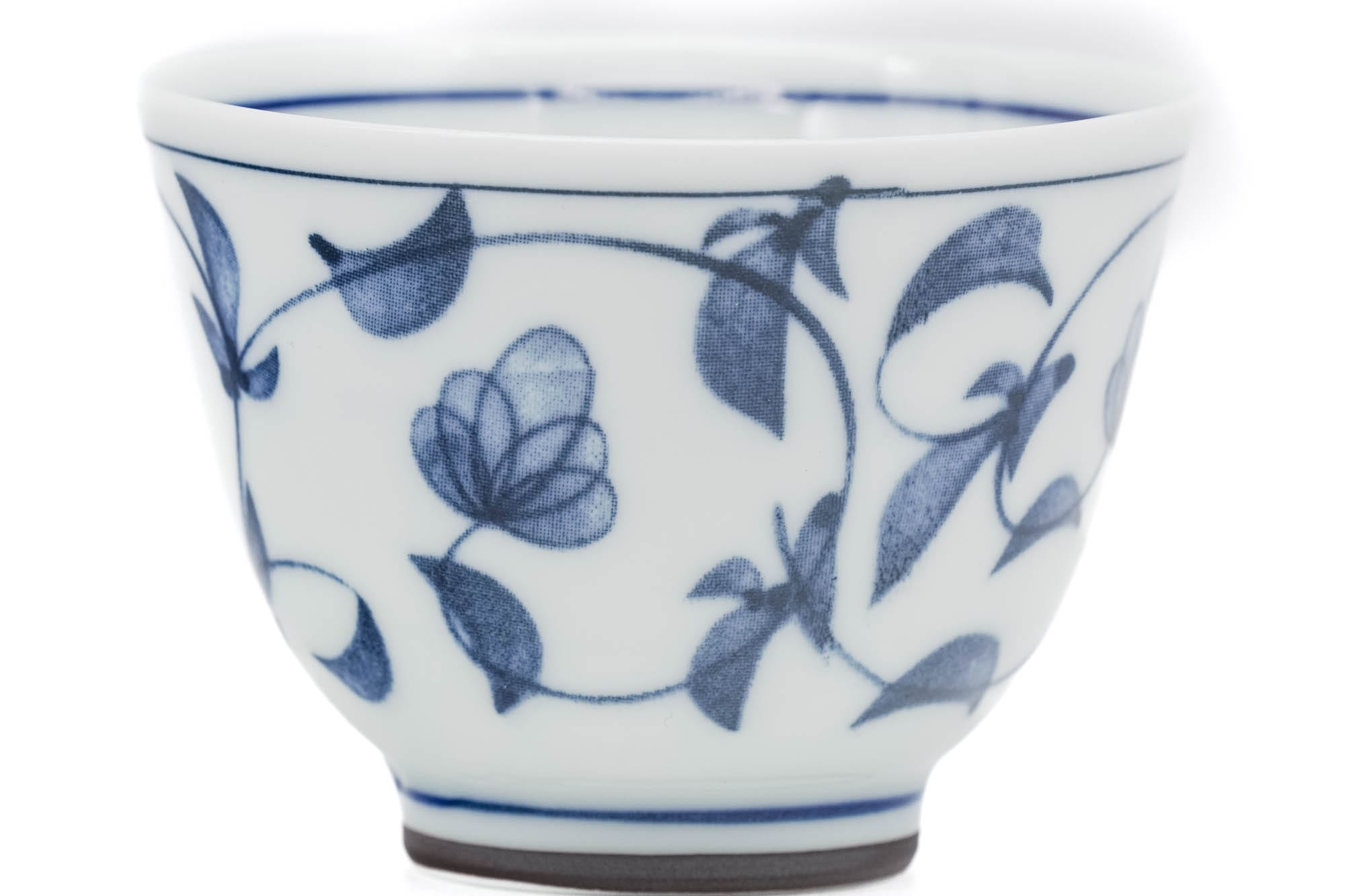 Japanese Teacup - Blue Floral Arabesque Porcelain Mino-yaki Yunomi - 70ml