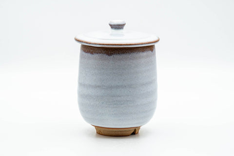 Tezumi — Japanese Teacup - Large White Glazed Hagi-yaki Lidded Yunomi - 220ml — front view from another angle