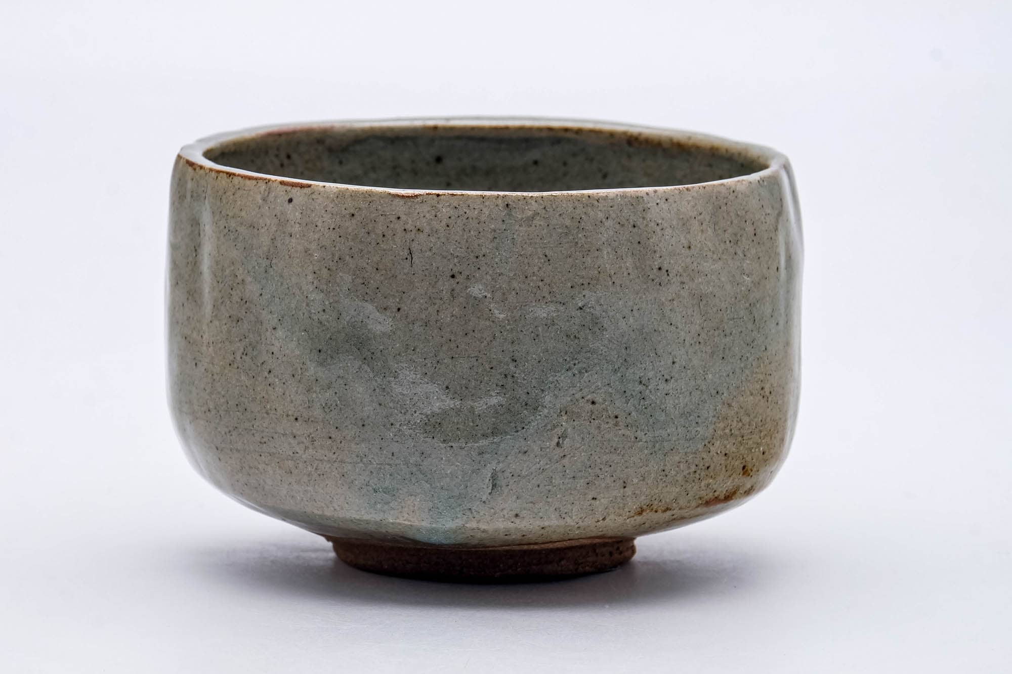 Japanese Matcha Bowl - Grey Glazed Wabi-Sabi Hantsutsu-gata Chawan - 300ml