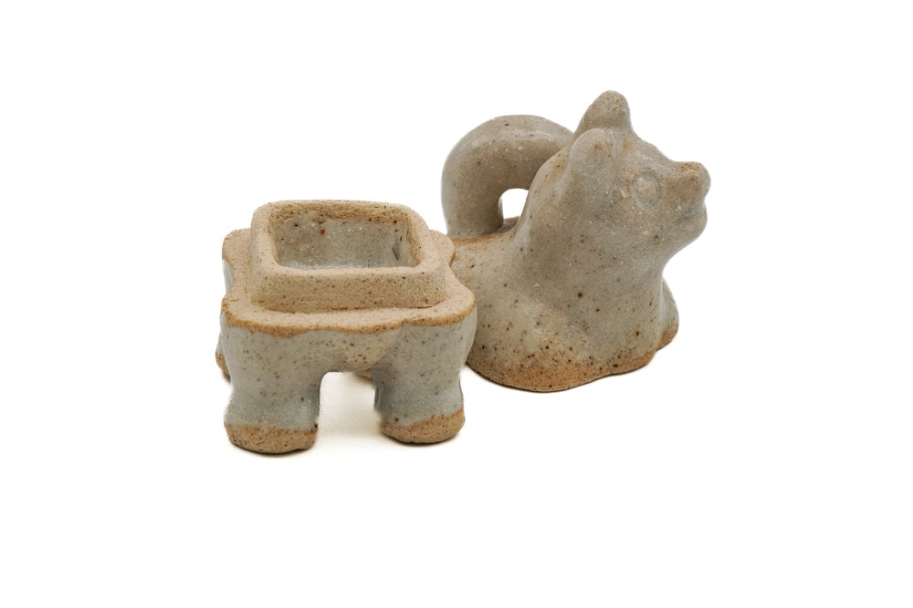 Japanese Kogo - 仙 Dog-shaped Incense Container